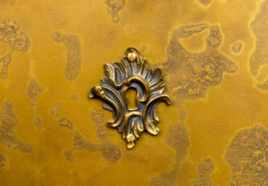 164 Commode Bronze