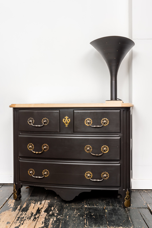 172 Chest Of Drawers
